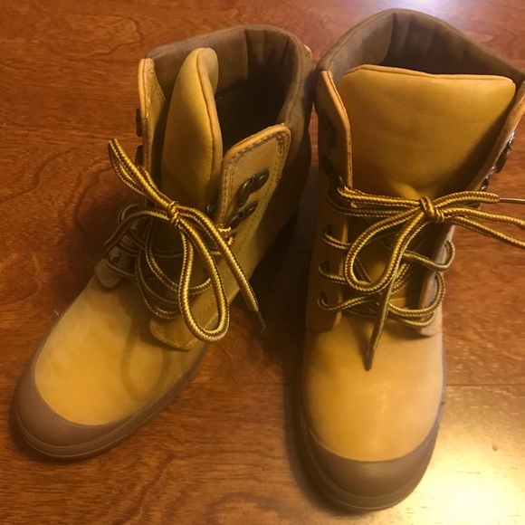 Alexis Harrison high heeled boots - Picture 6 of 6